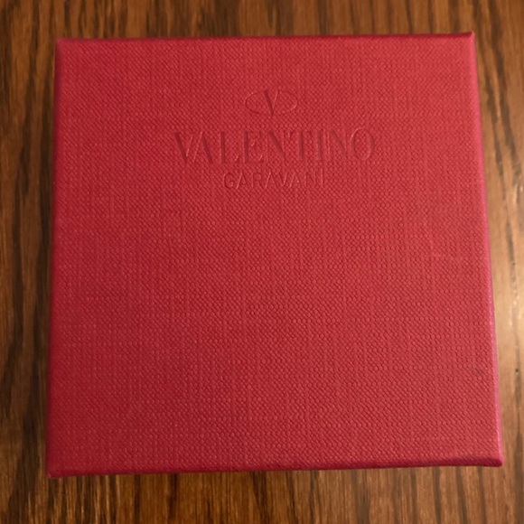 VALENTINO GARAVANI Logo Leather Wrap Bracelet - Picture 6 of 7